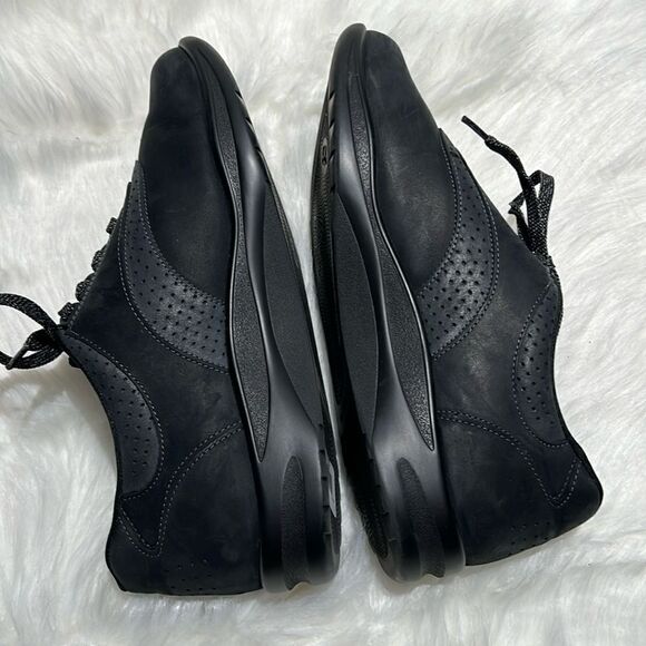 SAS Walk Easy Sneaker size 9 Wide. B78 - Picture 6 of 10
